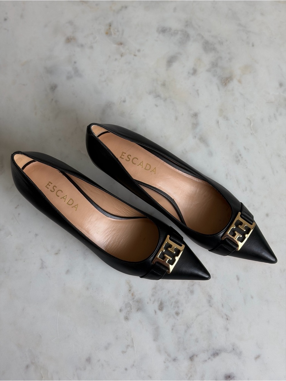 ESCADA New Black Leather Pointed Toe Kitten Heels Gold Logo Pumps 38